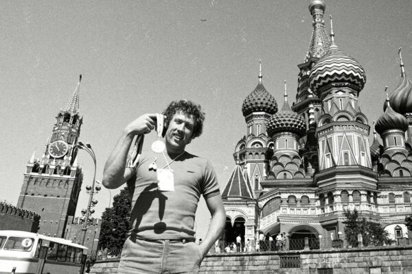 1980 ZSRR Moskwa Igrzyska Olimpijskie N/z mistrz olimpijski Wladyslaw Kozakiewicz 
fot. Leszek Fidusiewicz/REPORTER